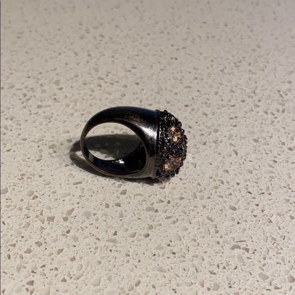 Grey gem ring - Picture 2 of 4